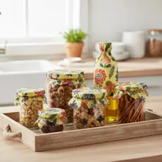 Bienenwachstuch um ein Brot gewickelt
